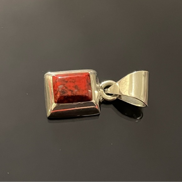 Sterling Silver Red Jasper Mexican Signed Pendant - Picture 8 of 9